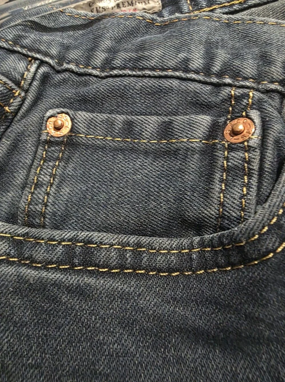 LEVIS 501 30X30 Classic Levis  Dark Blue Denim Jeans with Contrast Stitching